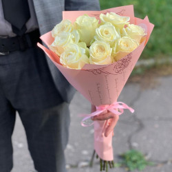 Букет из 9 белых роз